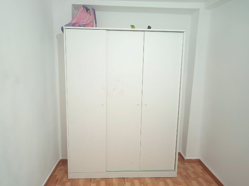 Foto de cliente de Armario con 3 Puertas Correderas Blanco Tibet 150x200 cm