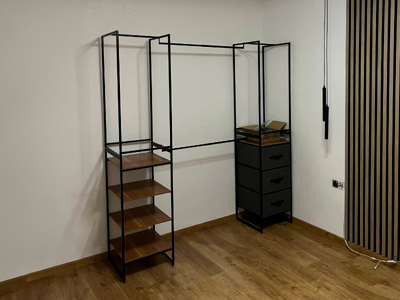 Foto de cliente de Vestidor Abierto Modular Tissa Negro y Madera 180x198 cm