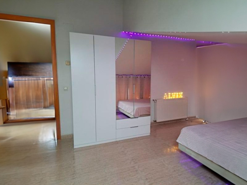 Foto de cliente de Armario Grande Ghost 4 Puertas 2 Cajones Color Blanco Mate Con Espejos 203x157 cm