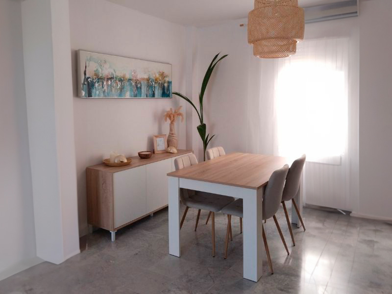 Foto de cliente de Mesa De Comedor Kendra Extensible Color Blanco Artik Y Roble Canadian 140-190x90 cm