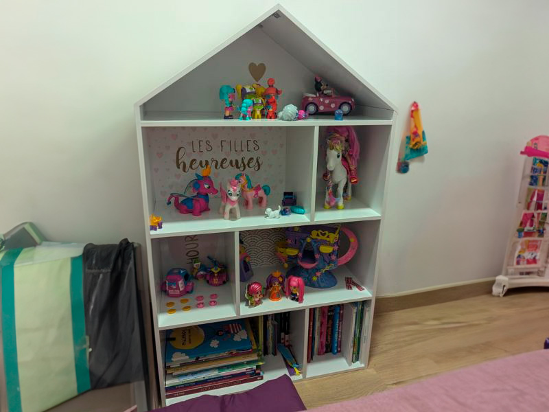 Foto de cliente de Mueble Infantil Estantería Librería Infantil 7 Huecos en Blanco y Rosa 73x115x30 cm