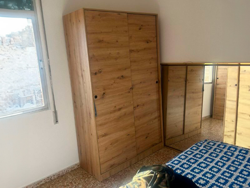 Foto de cliente de Armario Puertas Corredera Enzo Color Roble Nodi 120x200 cm