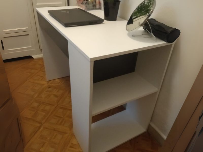 Foto de cliente de Escritorio Masster 1 cajón blanca y gris 101 cm