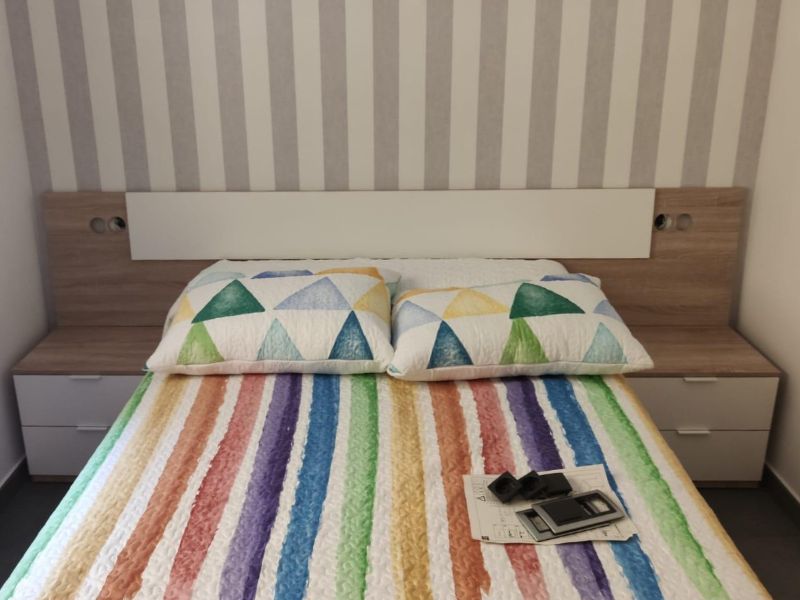 Foto de cliente de Cabecero de Cama con Mesitas Para Habitación Matrimonio 247 cm