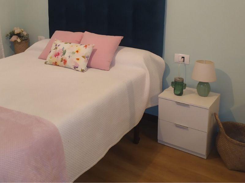 Foto de cliente de Mesita de Noche Modernas Con 2 Cajones Blanco Mate 38x45 cm