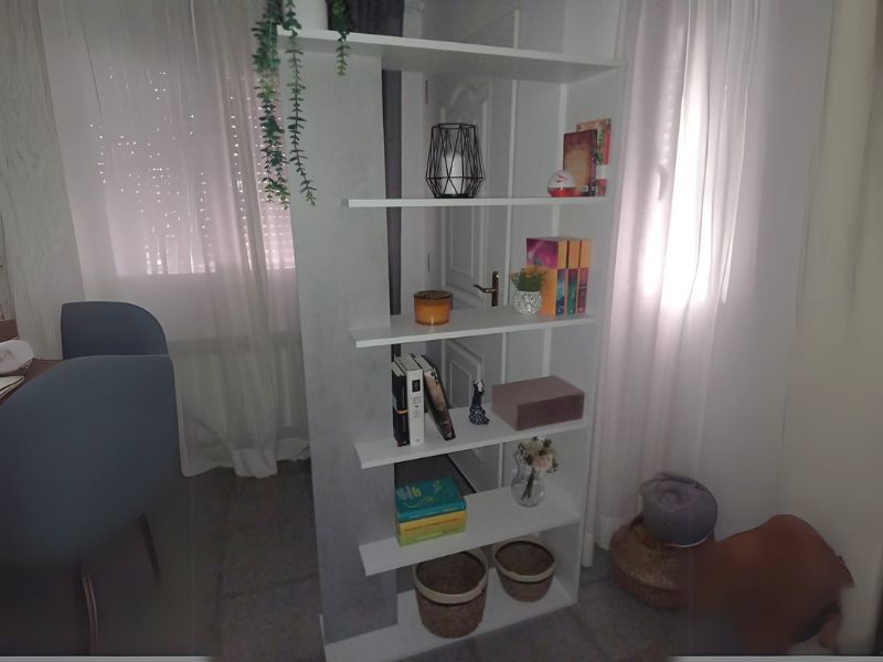 Foto de cliente de Estantería Moderna Para Salón Oficina Color Gris Cemento y Blanco 5 baldas 90x180x25 cm