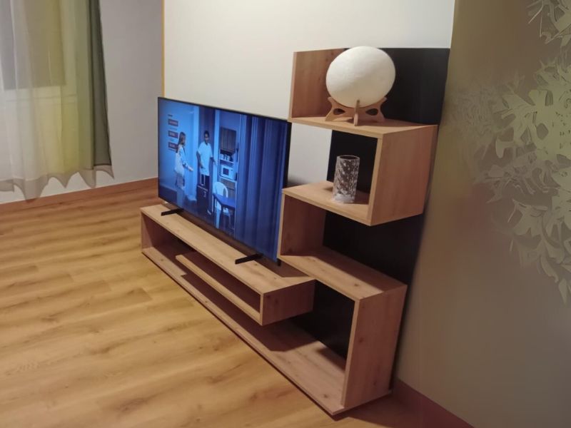 Foto de cliente de Mueble Salón Snake Color Roble Artisan y Negro 160 cm