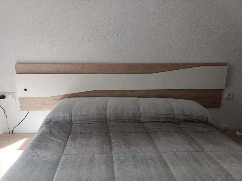 Foto de cliente de Cabecero Cama Future o Asimetric con LED dormitorio Principal Sahara y Blanco  220 cm