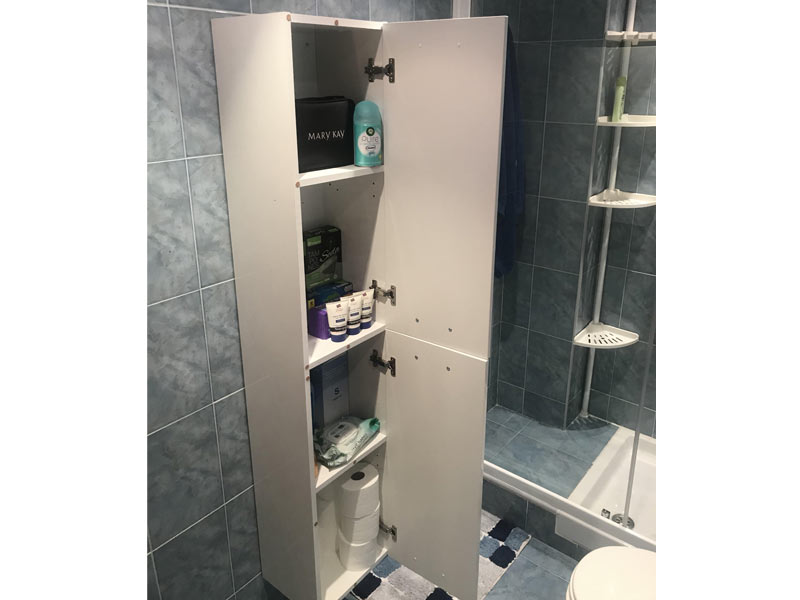 Foto de cliente de Mueble de Baño Blanco Aruba con Columna (Incluye Lavabo y Espejo)
