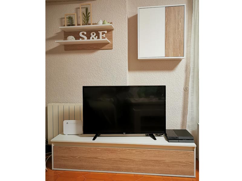 Foto de cliente de Mueble Salón Comedor Estilo Escandinavo Color Blanco Mate Y Roble Naturale 220 cm