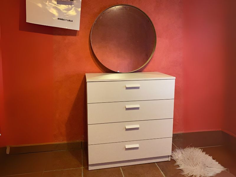 Foto de cliente de Cómoda Blanca 4 Cajones Tibet 74x78 cm