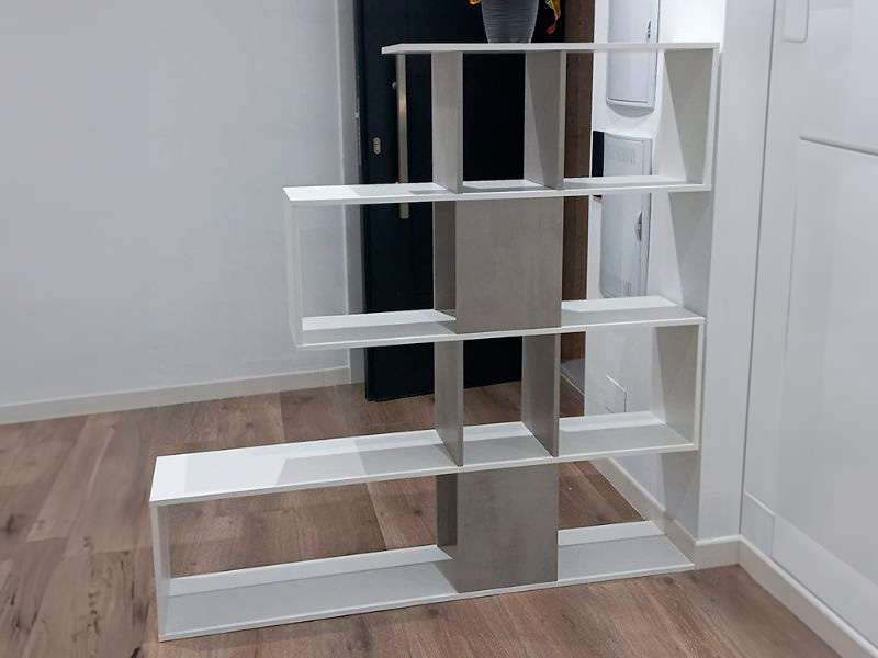 Foto de cliente de Estantería Moderna Diseño Zig Zag Color Gris Cemento Y Blanco 145x145x28 cm