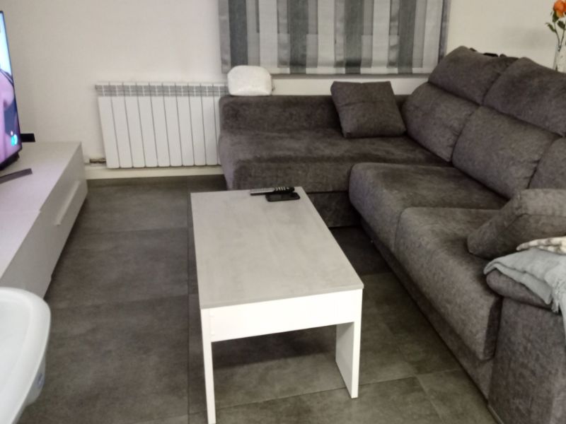 Foto de cliente de Mesa De Centro Salón Comedor Elevable Blanco Artik y Gris Cemento 100x50 cm