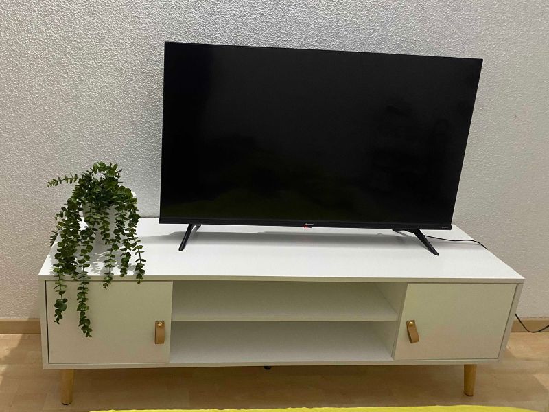 Foto de cliente de Mueble TV Anzio 2 Puertas en Blanco Mate 140 cm