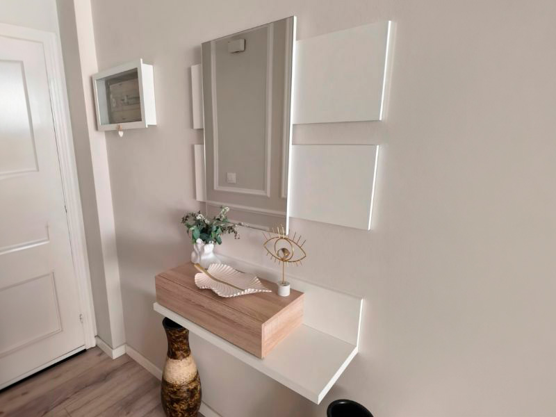 Foto de cliente de Mueble de Entrada Recibidor Moderno Tekkan con Espejo Blanco Y Roble 75 cm