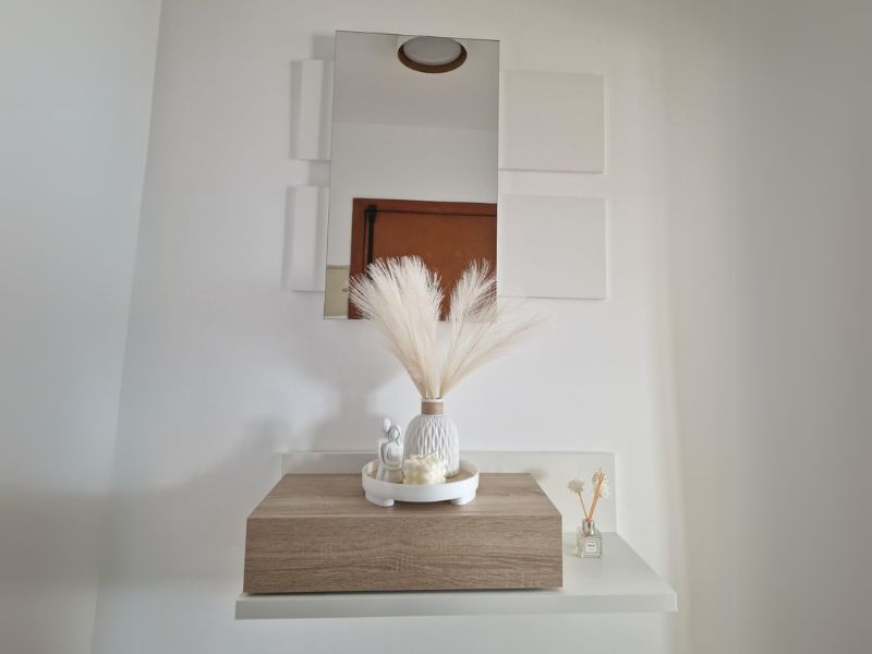 Foto de cliente de Mueble de Entrada Recibidor Moderno Tekkan con Espejo Blanco Y Roble 75 cm