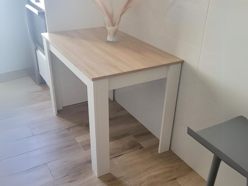 Foto de cliente de Mesa de cocina Cloe fija auxiliar roble y blanco 78x109x67 cm