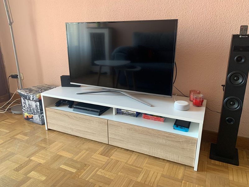 Foto de cliente de Mesa Multimedia TV Color Blanco Artik Y Roble Canadian 130 cm