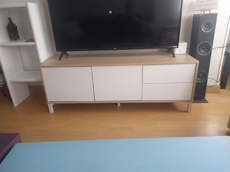 Foto de cliente de Conjunto Muebles Salón Brooklyn Roble Canadian y Blanco Artik