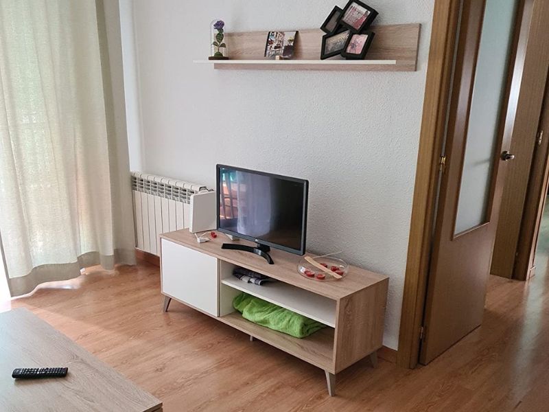 Foto de cliente de Pack salón Kikua Plus estilo nórdico roble y blanco artik