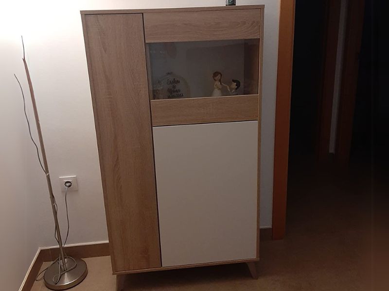 Foto de cliente de Vitrina Kikua Plus color roble y blanco salón 77x142 cm