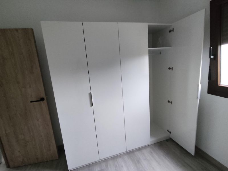 Foto de cliente de Armario Blanco brillo de 4 puertas Habitación Dormitorio 180x200 cm