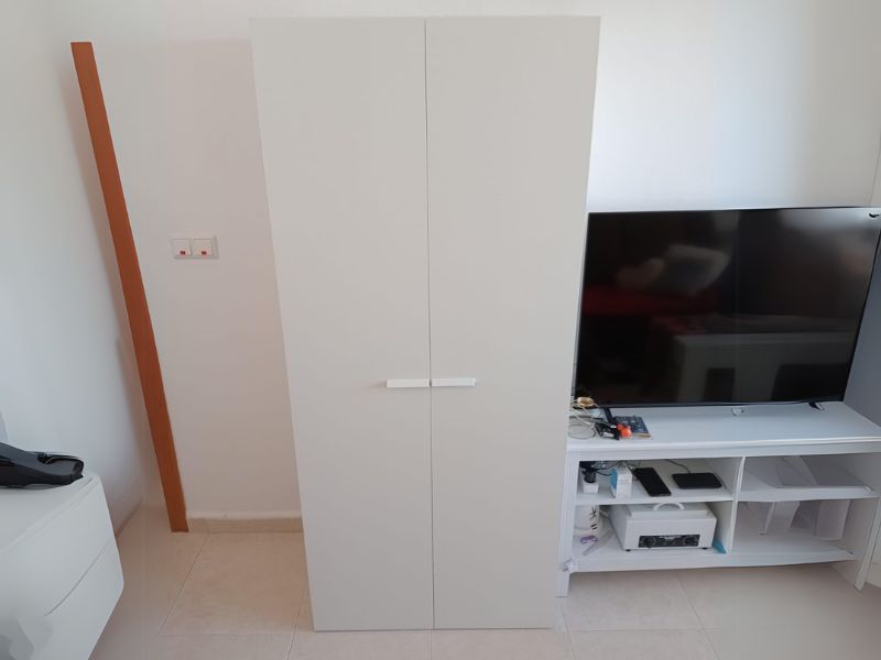 Foto de cliente de Armario 2 Puertas Tibet Color Roble Cambrian y Blanco 79x180 cm