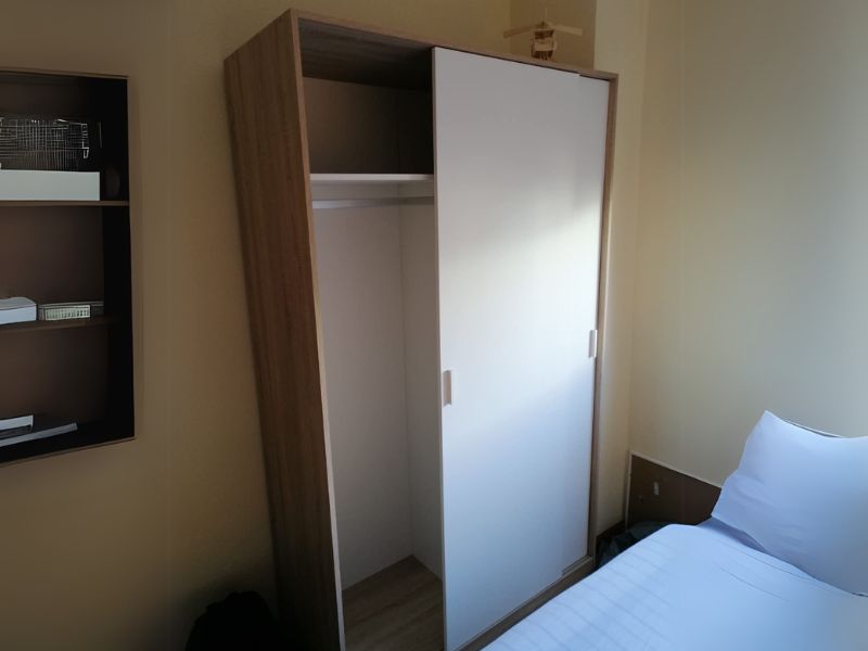 Foto de cliente de Armario con 2 Puertas Correderas Max Color Blanco y Roble 120x200 cm