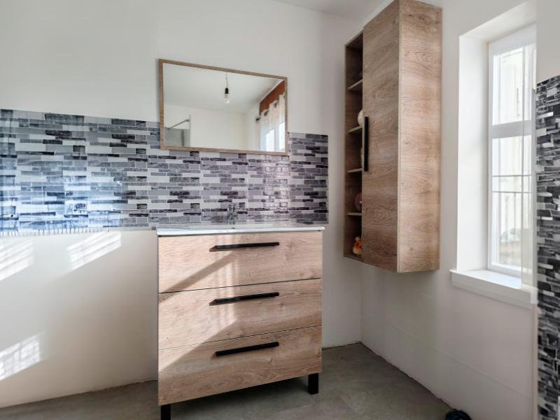 Foto de cliente de Columna de Baño 1P + Estantes Roble 51x135 cm