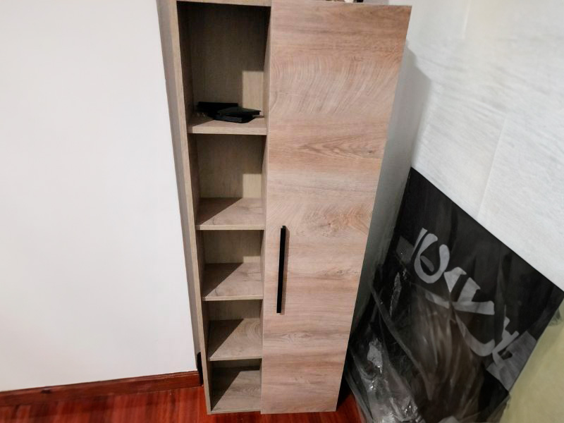 Foto de cliente de Columna de Baño 1P + Estantes Roble 51x135 cm
