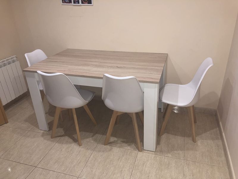Foto de cliente de Pack Mesa con 4 Sillas Estilo Nórdico Color Blanco y Roble Canadian