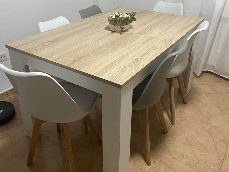 Foto de cliente de Pack Mesa con 4 Sillas Estilo Nórdico Color Blanco y Roble Canadian
