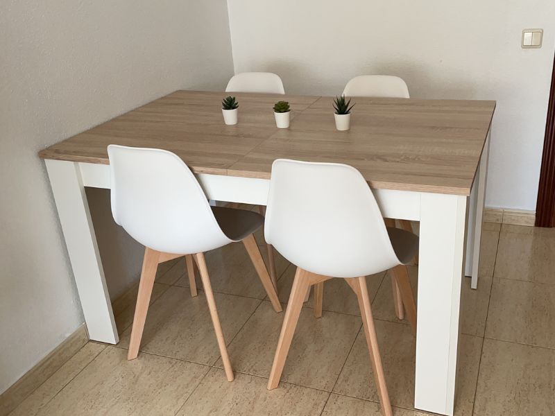 Foto de cliente de Mesa De Comedor Kendra Extensible Color Blanco Artik Y Roble Canadian 140-190x90 cm