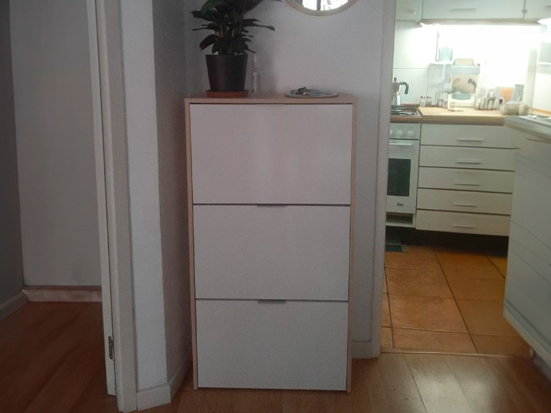 Foto de cliente de Mueble Zapatero Recibidor 3 Puertas Color Roble Y Blanco Brillo 60 cm