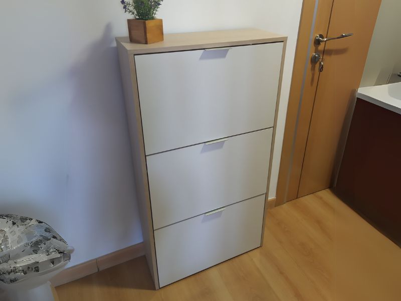 Foto de cliente de Mueble Zapatero Recibidor 3 Puertas Color Roble Y Blanco Brillo 60 cm