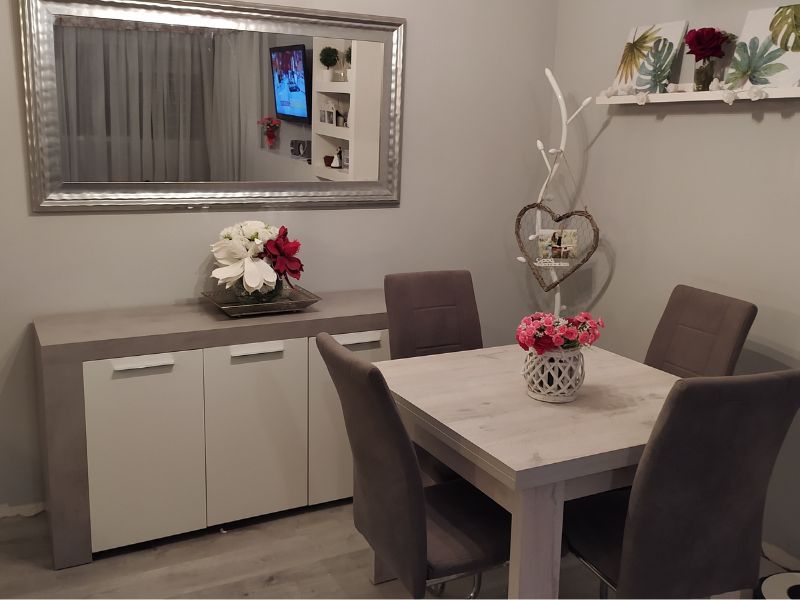 Foto de cliente de Aparador Salón Comedor Estilo Industrial Con 3 Puertas Color Gris Cemento Y Blanco 144 cm