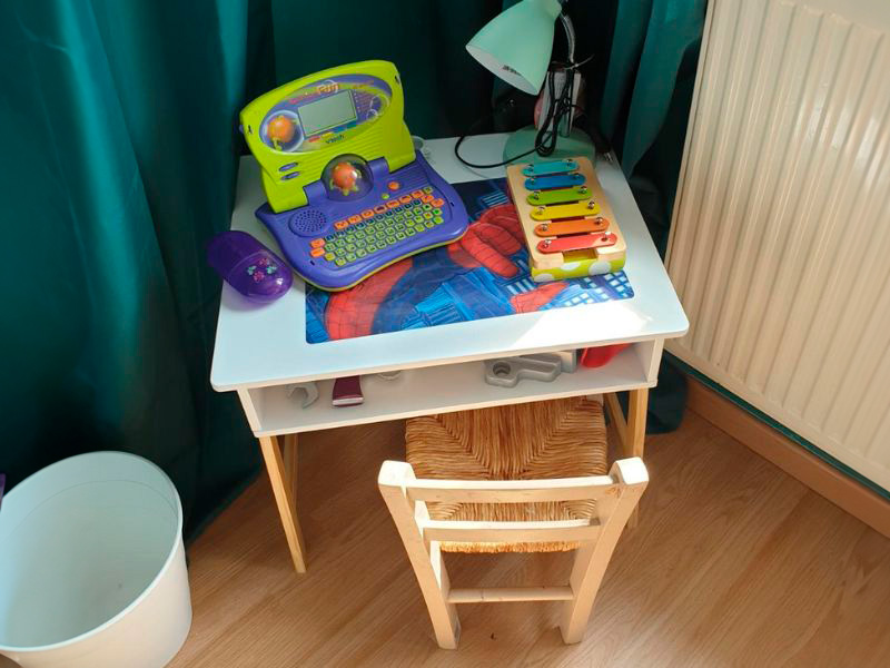 Foto de cliente de Mesa Infantil Pack Mesa Preescolar con Silla Blanco y Roble Claro