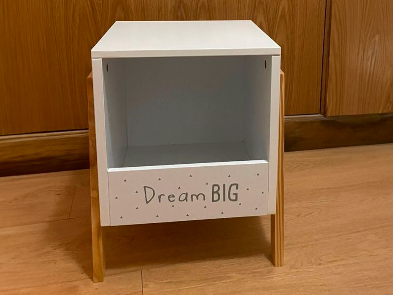 Foto de cliente de Mesita de Noche Infantil con 1 Hueco en Color Blanco y Roble Claro 33x40x30 cm