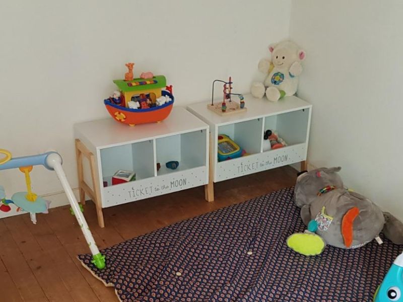 Foto de cliente de Mueble Infantil Baúl con 2 Compartimentos Color Blanco y Roble Claro 60x40x30 cm
