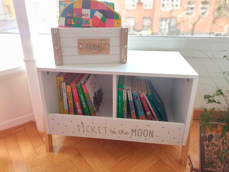 Foto de cliente de Mueble Infantil Baúl con 2 Compartimentos Color Blanco y Roble Claro 60x40x30 cm