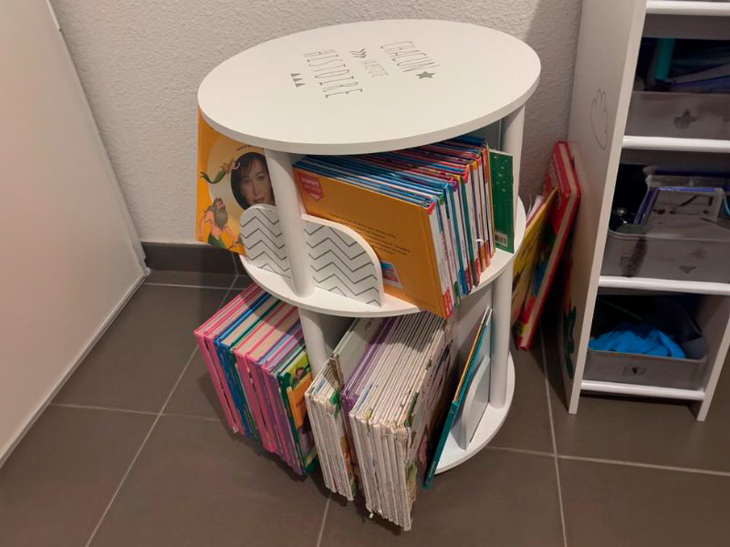 Foto de cliente de Mueble Infantil Librería Redonda en Blanco y Gris 40x59 cm
