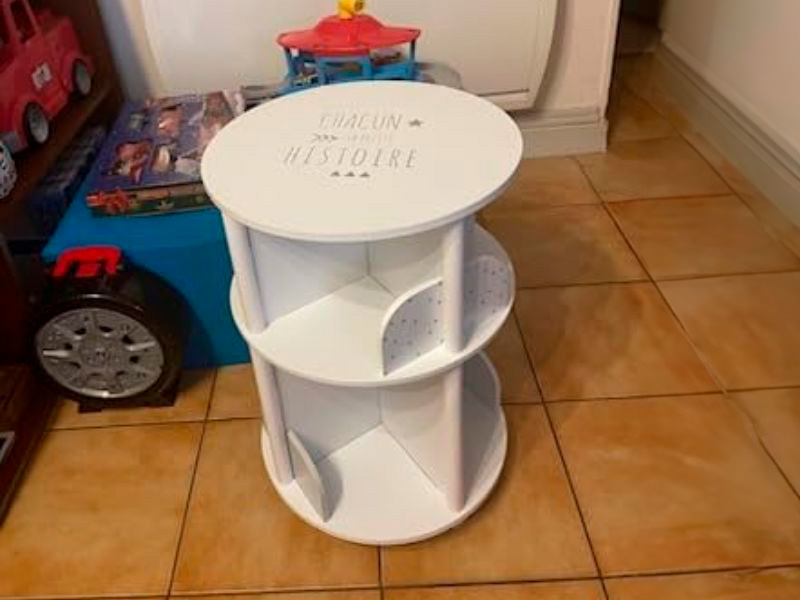 Foto de cliente de Mueble Infantil Librería Redonda en Blanco y Gris 40x59 cm