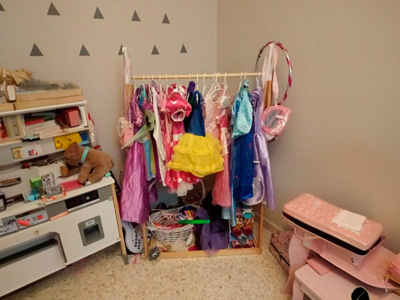Foto de cliente de Mueble Infantil Burro De Ropa Tipi Color Roble Claro Y Blanco 79x126 cm