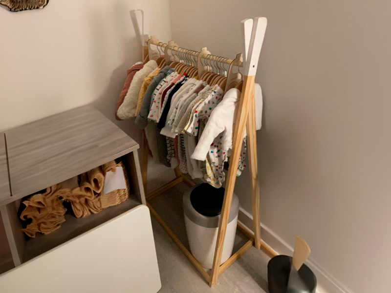 Foto de cliente de Mueble Infantil Burro De Ropa Tipi Color Roble Claro Y Blanco 79x126 cm