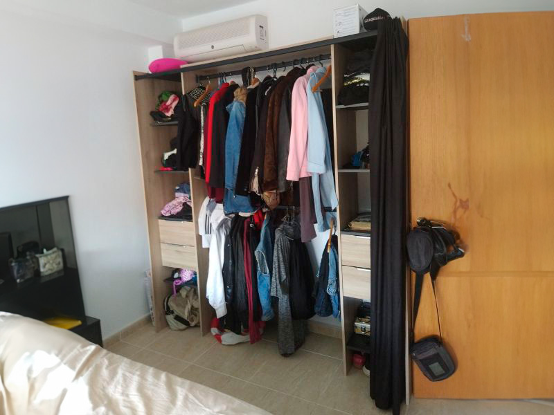 Foto de cliente de Vestidor Abierto de Habitación Dana industrial 115-190x203 cm
