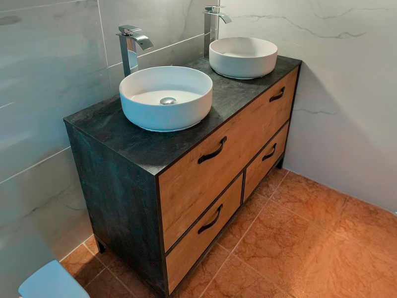 Foto de cliente de Muebles de Baño Doble Pack Sena Roble Gold y Negro (Lavabos incluidos)