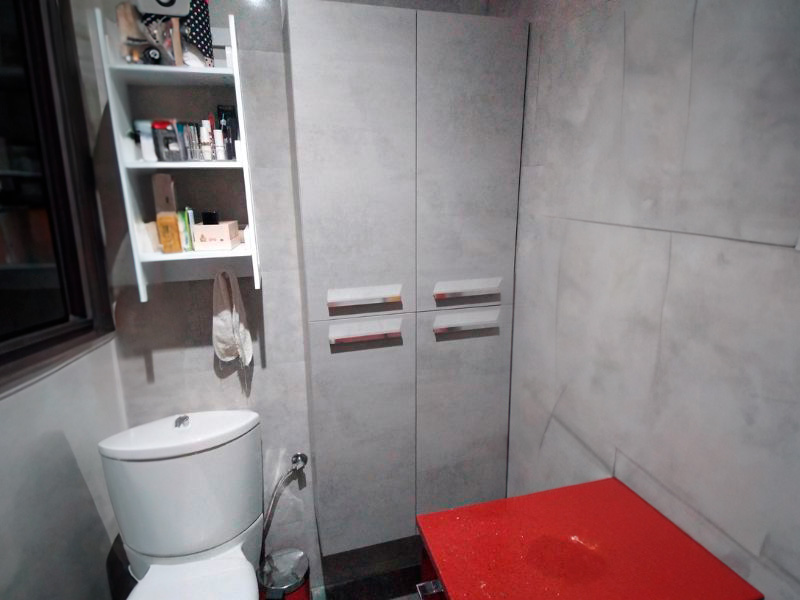 Foto de cliente de Mueble de Baño Pack Cemento con Columna (Incluye Lavabo y Espejo)
