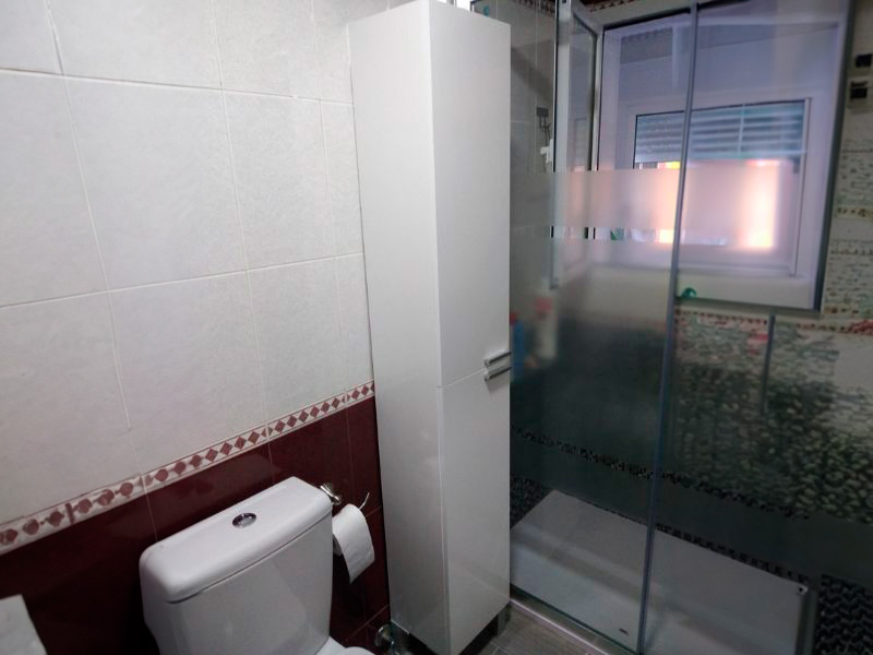 Foto de cliente de Columna de Baño Amara Blanco Brillo 30x182 cm