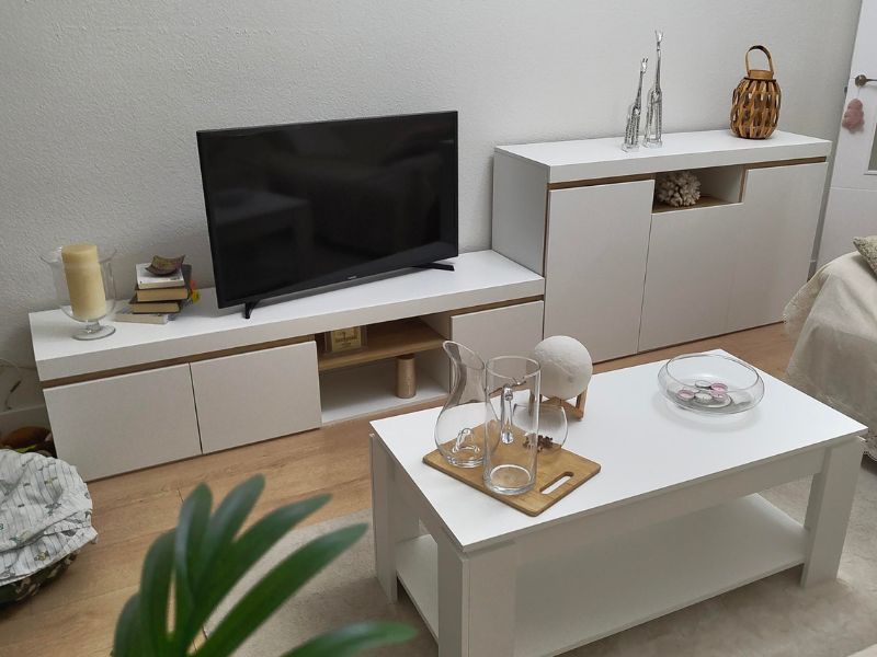 Foto de cliente de Mesa TV Elis 160 cm 3 puertas 2 huecos