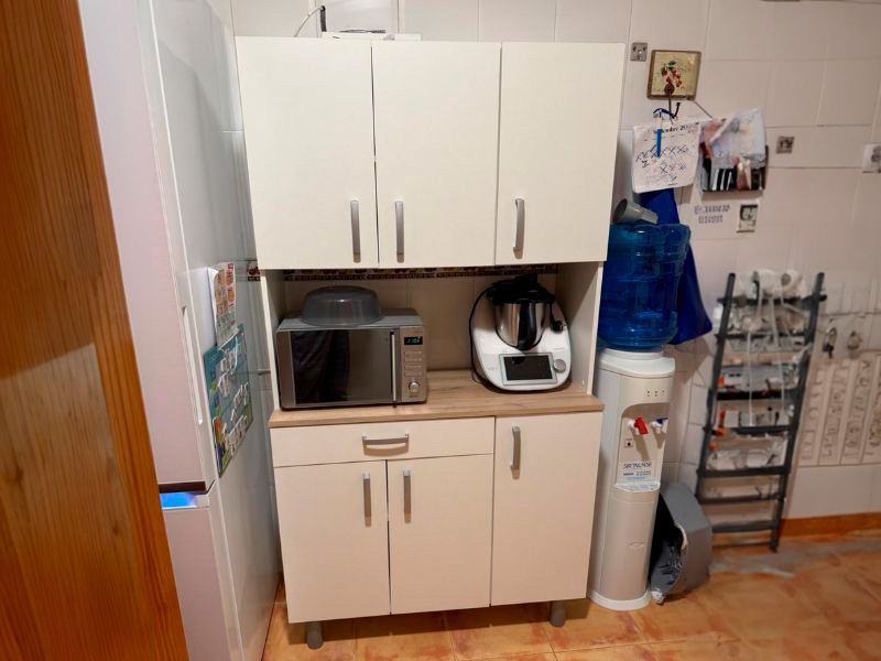 Foto de cliente de Mueble Auxiliar de Cocina Garlic Color Roble Kronberg y Blanco Mate 101x186 cm